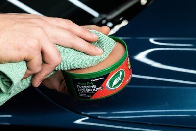 Полірувальна паста абразивна червона Turtle Wax RED RUBBING COMPOUND 300 мл 53188 53188 фото